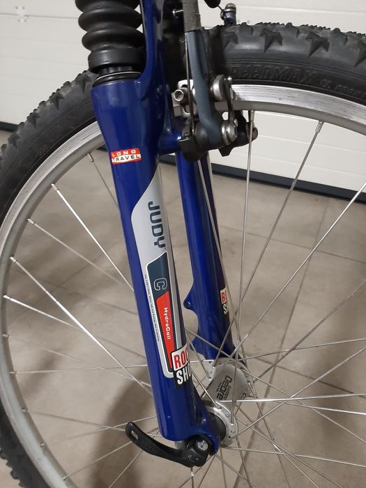 Bicicleta Cheyenne GTX com suspensão total