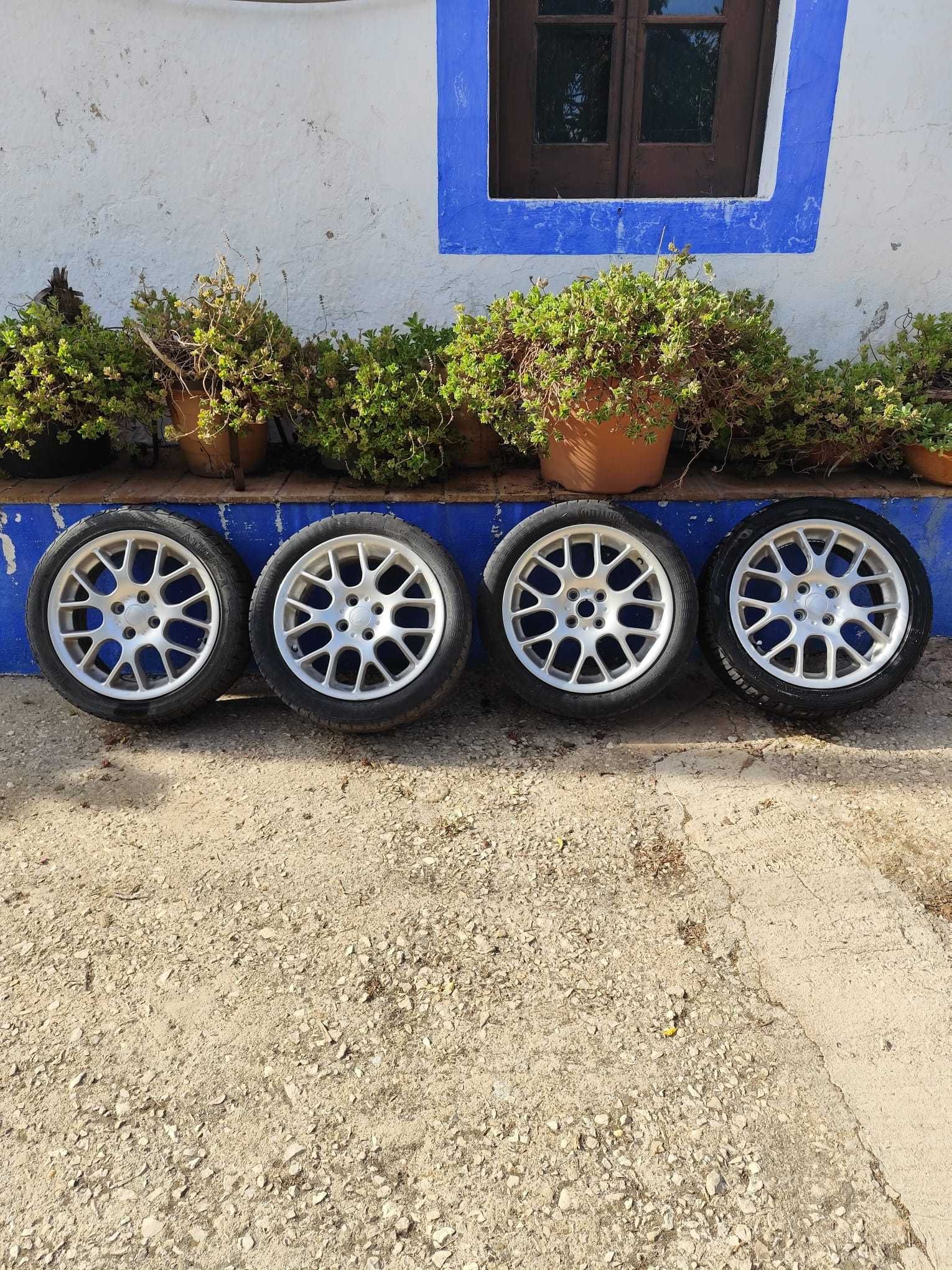 4 jantes MG ZR 16" com pneus