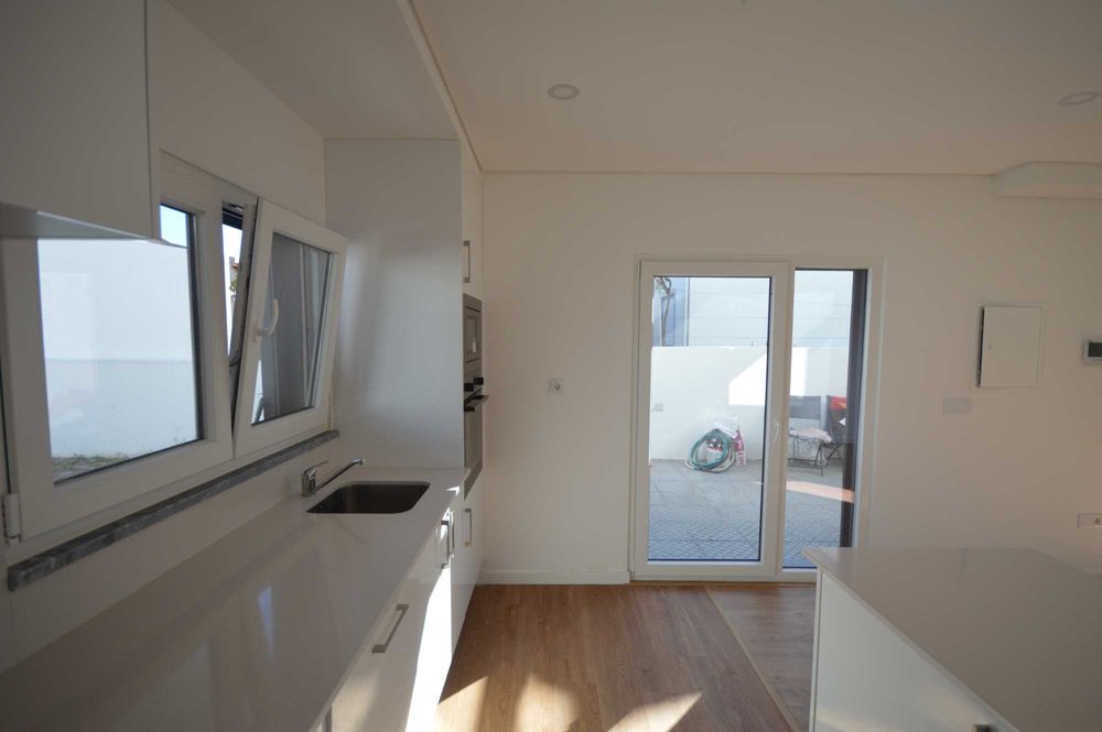 Moradia Geminada T3 Pronta a escriturar