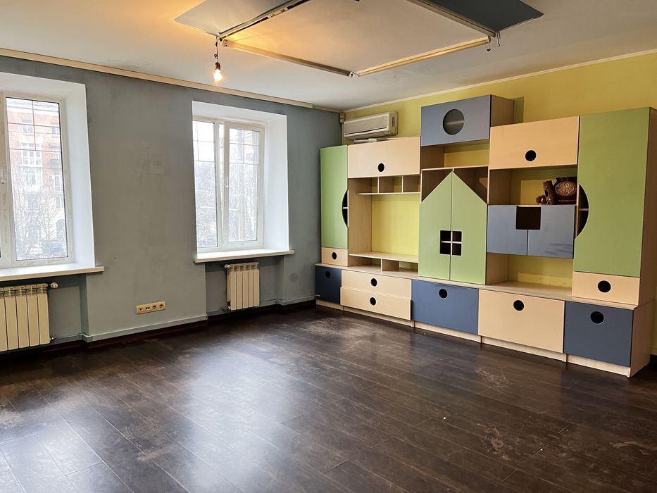 Продаж, 174м2, вікна на соборності, 2 поверх