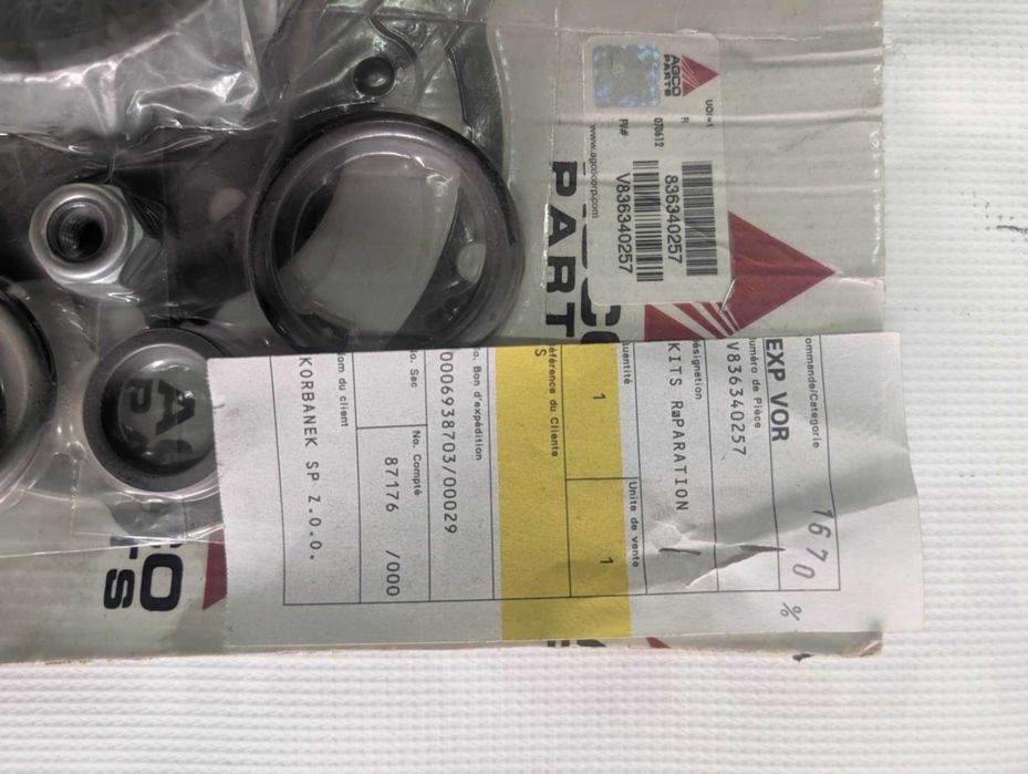 Zestaw naprawczy pompy wody Massey Ferguson