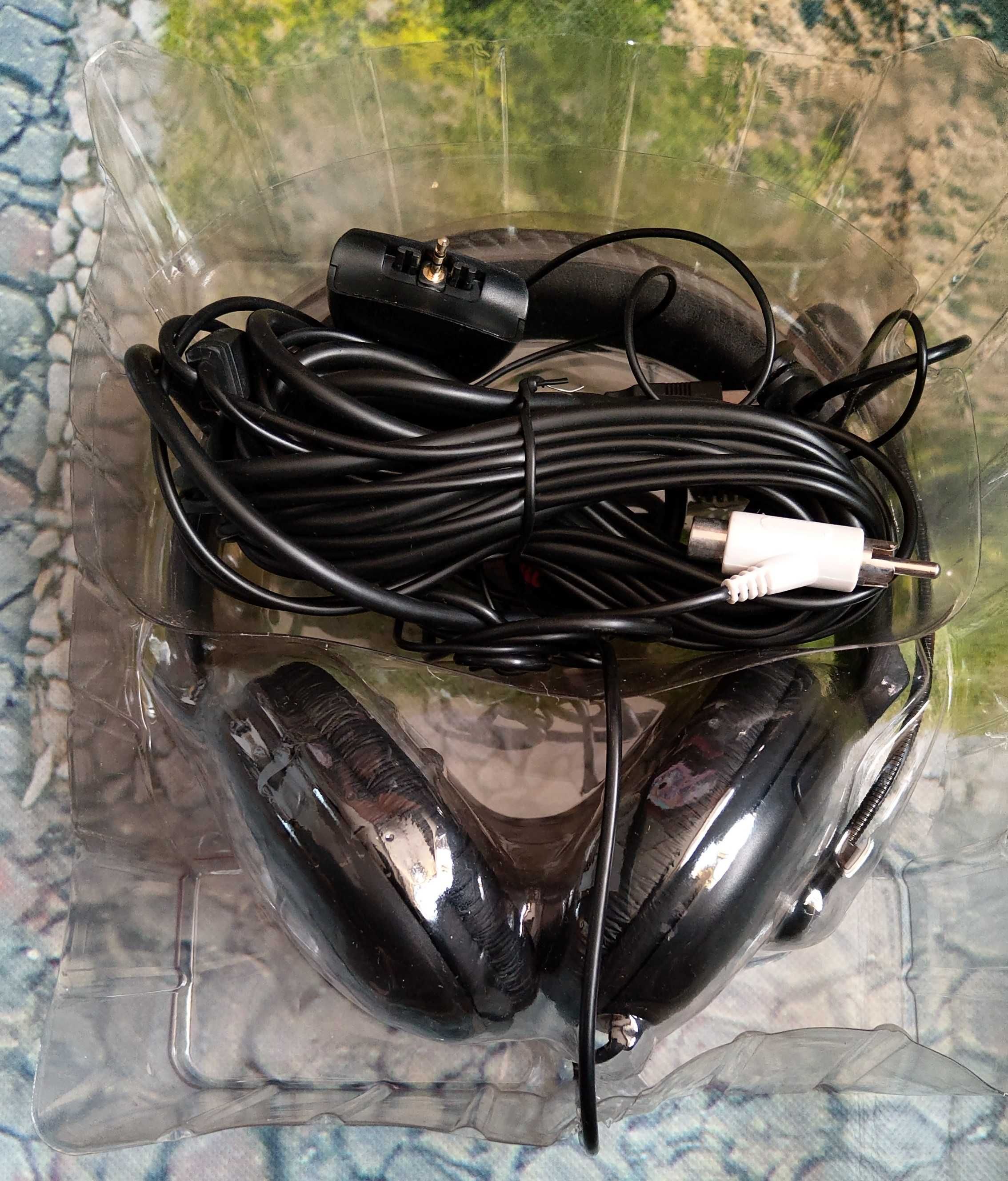 ISY IC 3000 . PS3 , Xbox 360 . Słuchawki z mikrofonem .