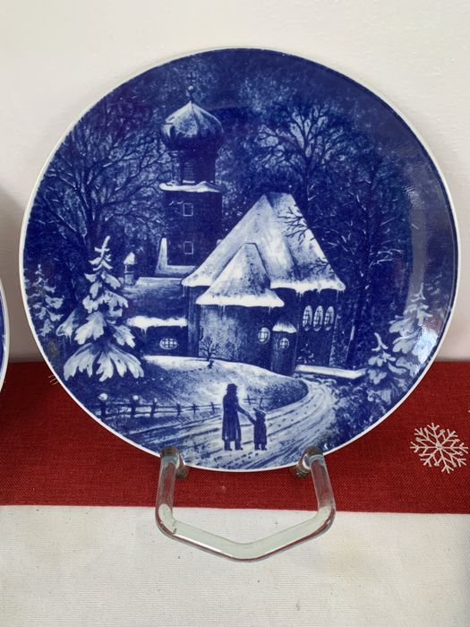 Дві тарілочки настінні, Royal Bavaria 1976