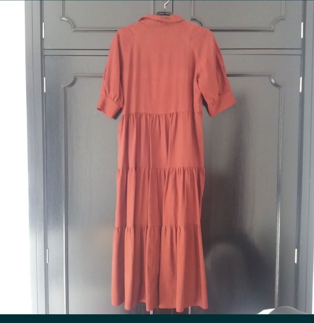 Vestido midi Zara