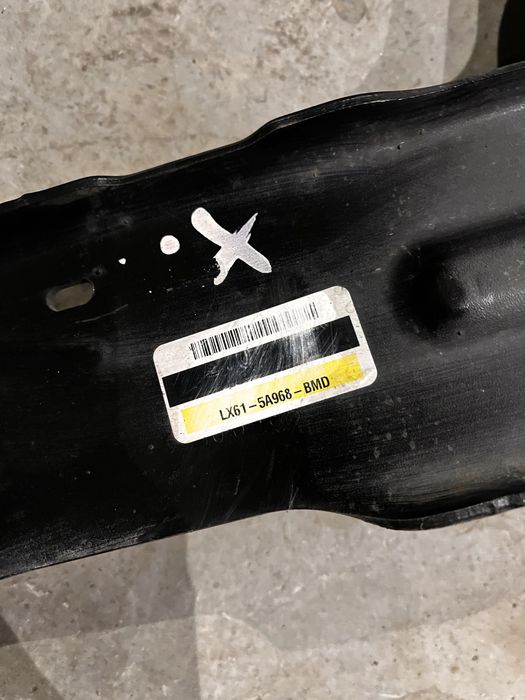 Цапфа задняя левая/правая в сборе 2wd Ford Escape mk4 2020-