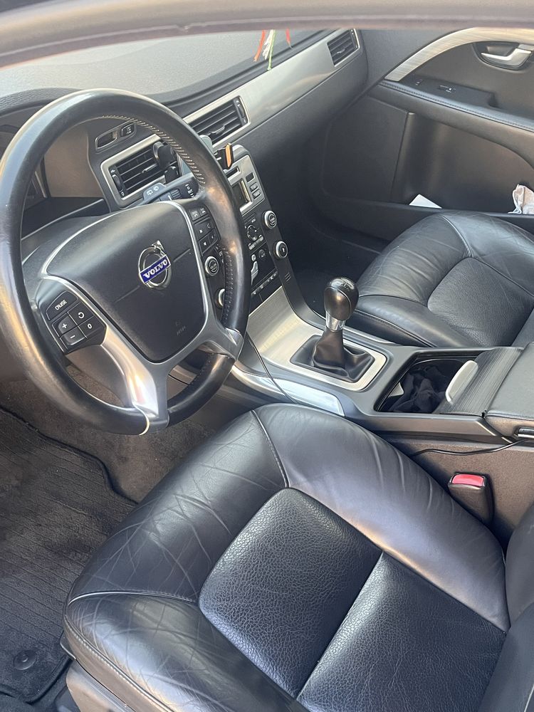 VOLVO V70 2010  Diesel