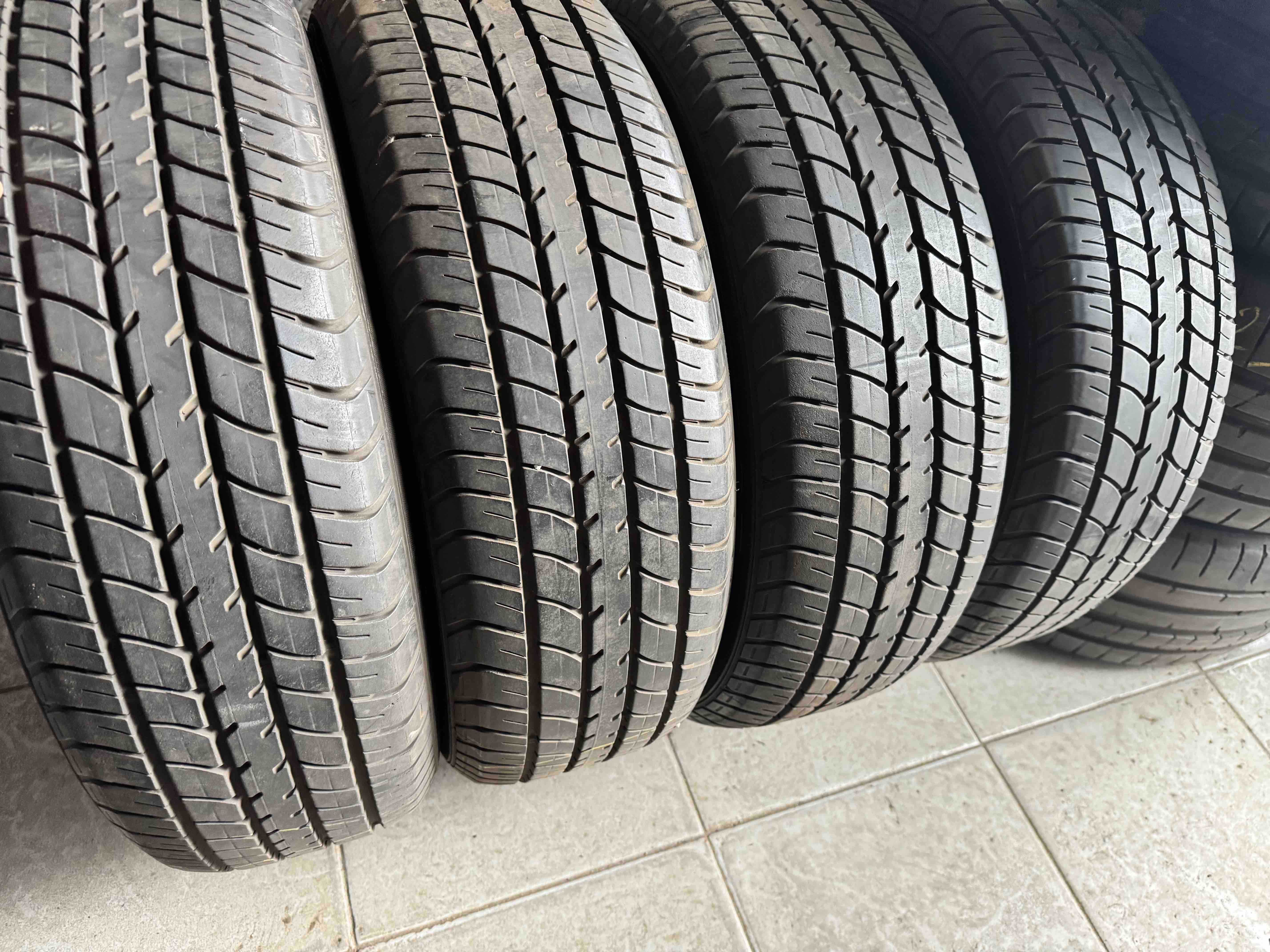 185 60 16 Dunlop SP Sport 2030 шини вживані літо