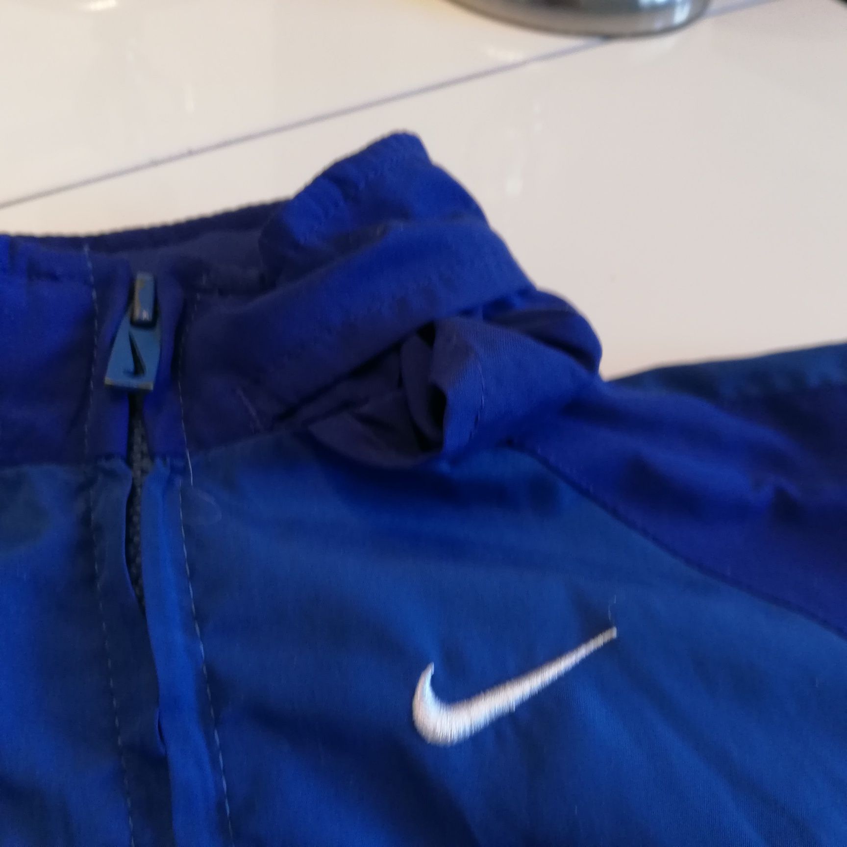 Dres NIKE dla chłopca, roz. 86 z kapturem