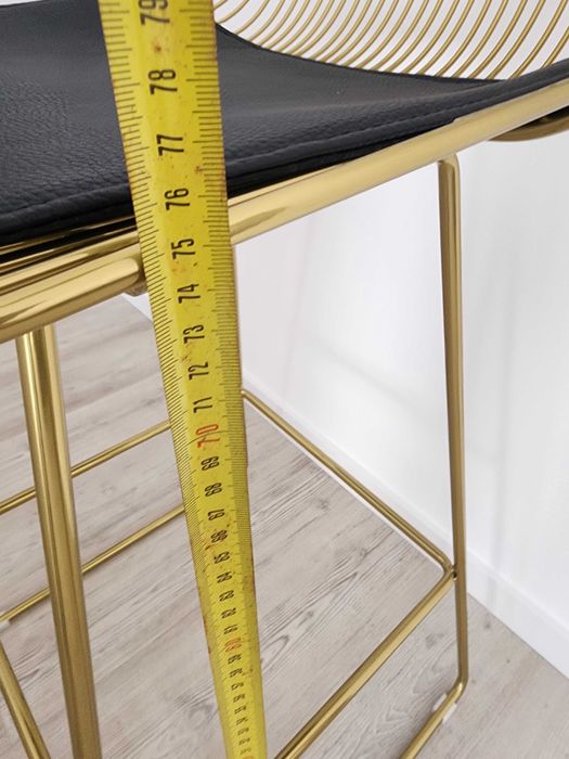 Conjunto de 2 bancos de bar Beliani Bisbee Metal Dourado