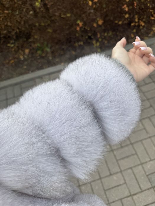 Naturalne futro z Norki Biało/Szare