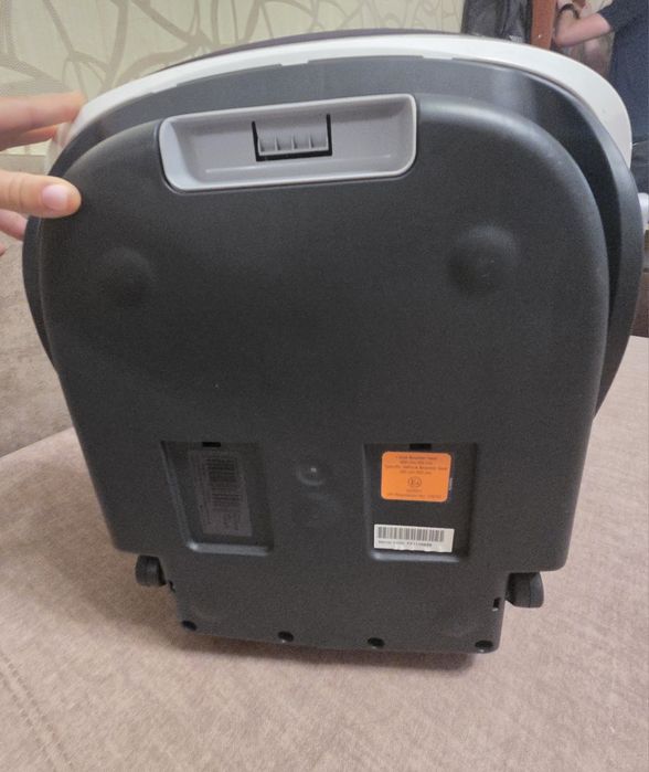 Автокрісло BeSafe iZi Flex Fix i-Size для дітей з 3 до 12 років