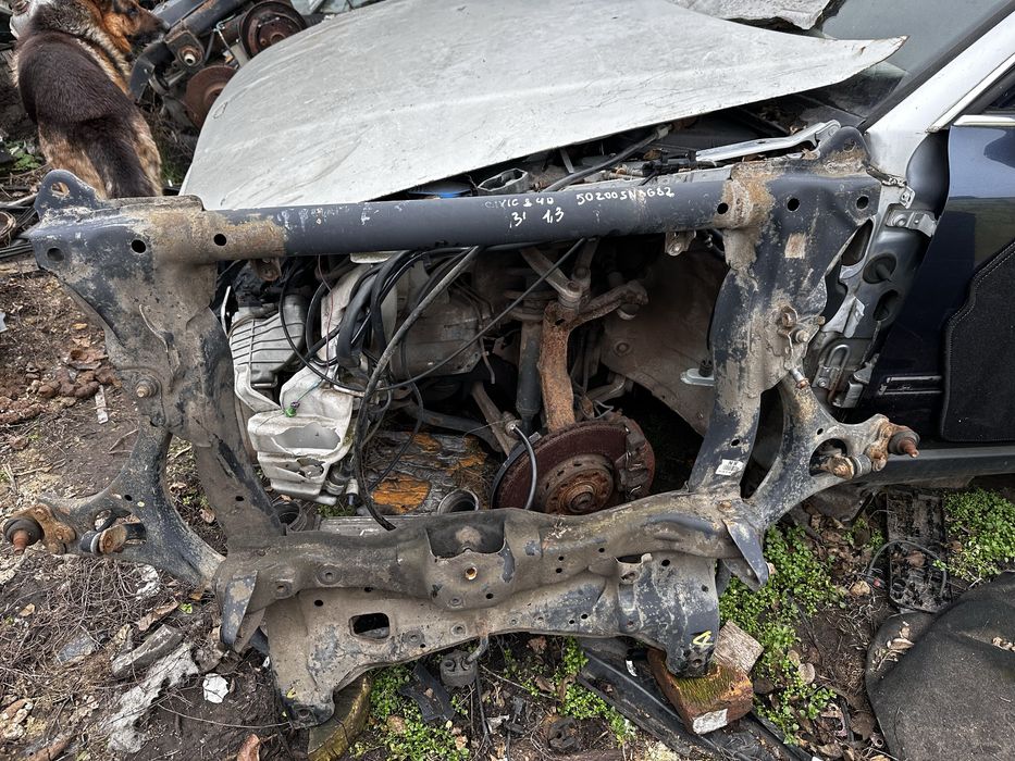 Балка підрамник подрамник   1.3 хонда сивик 8 honda civic 8 4D