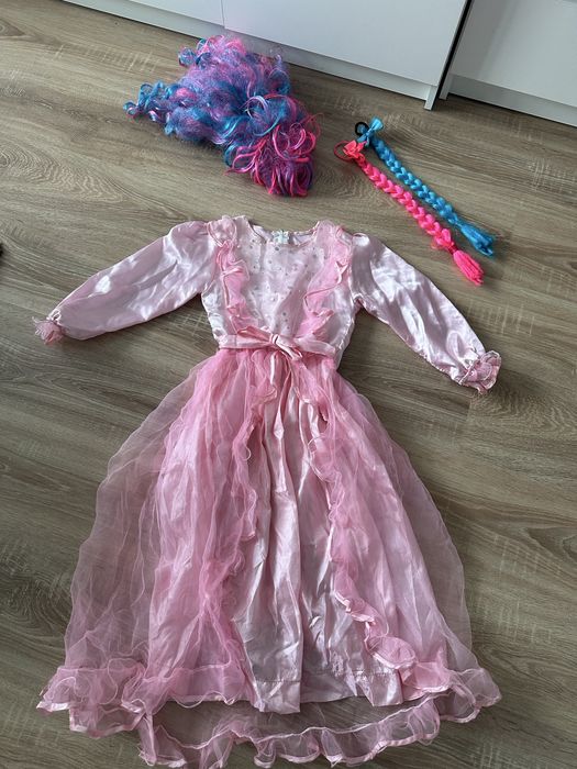 Sukienka księżniczka bal przebierańców peruka