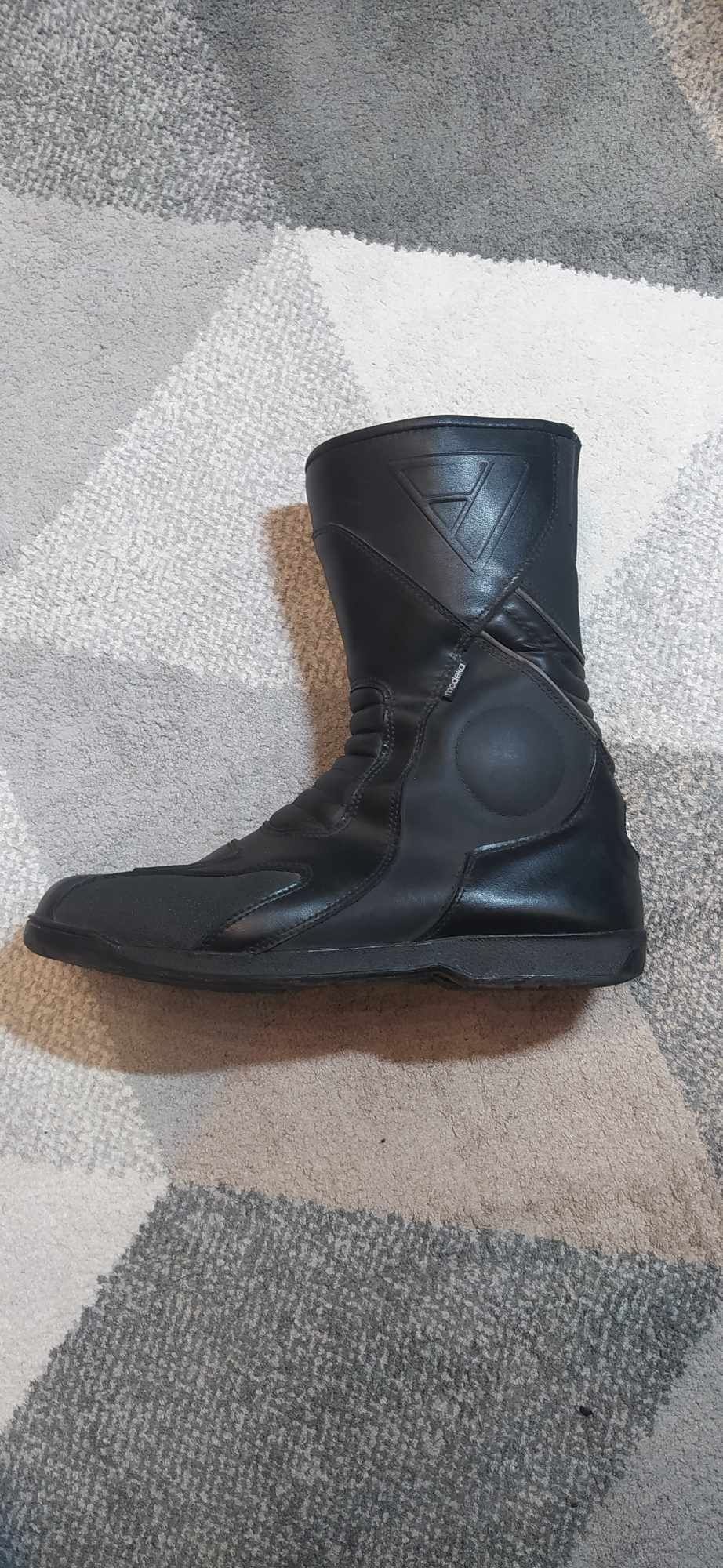 Buty MODEKA rozmiar 42