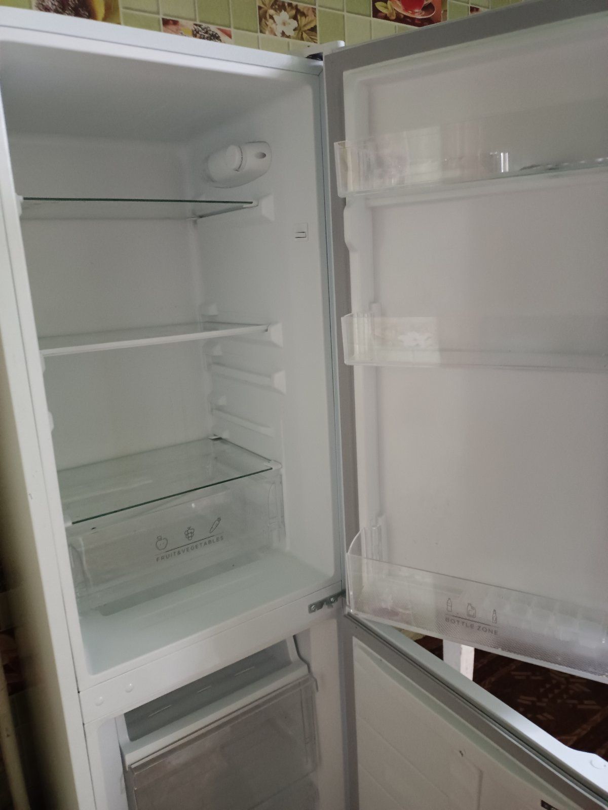 Продам холодильник Vivax в гарному стані