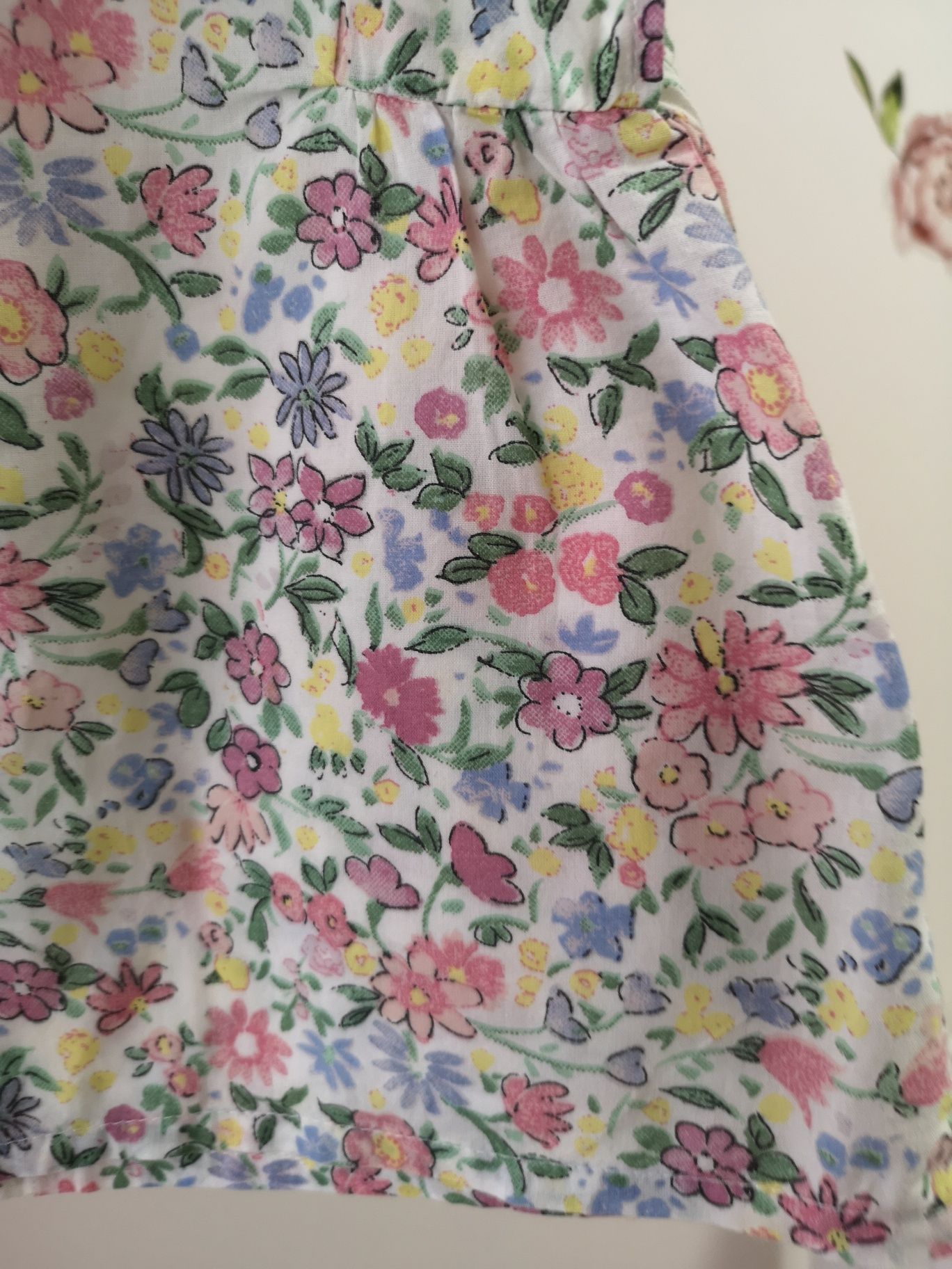 Bluzeczka w kwiatki rozmiar 80