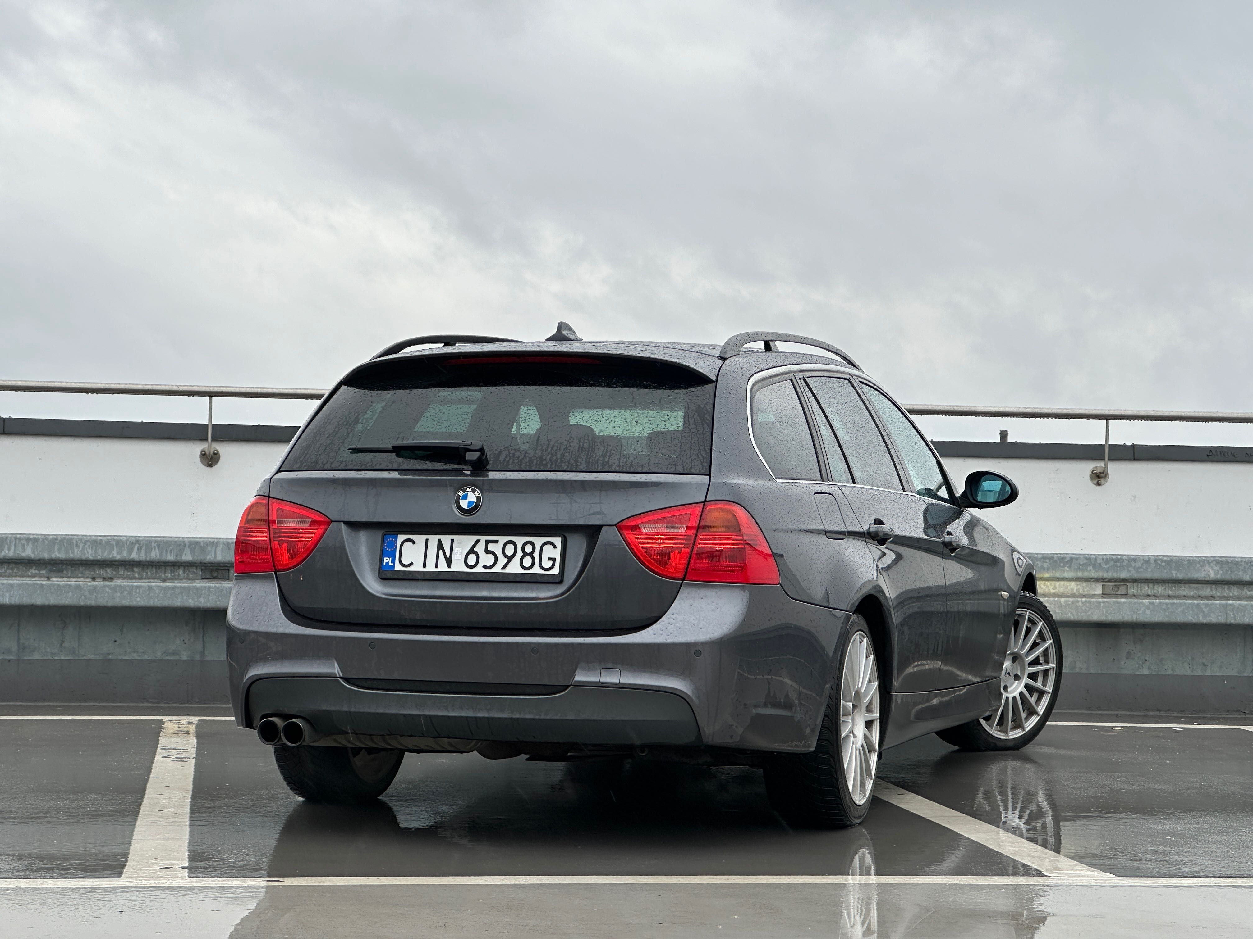 BMW Seria 3 E91 330xi 258KM Touring X-Drive Automat