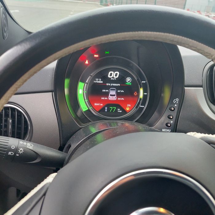 Продам електромобіль FIAT500e