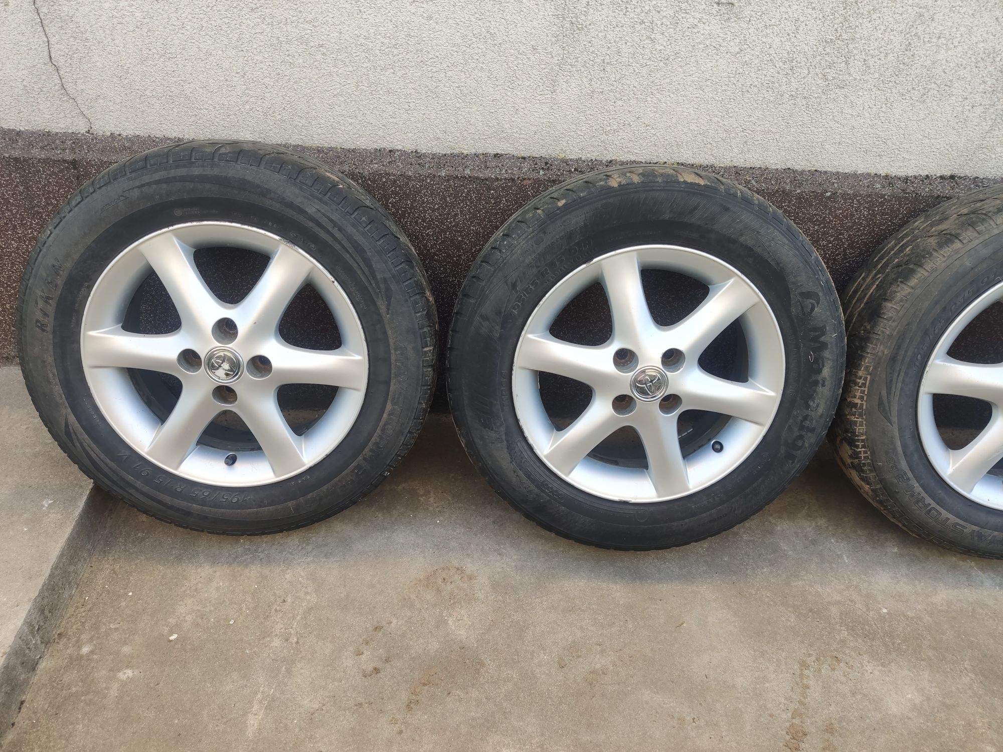 Koła letnie Toyota Corolla 195/65 R15