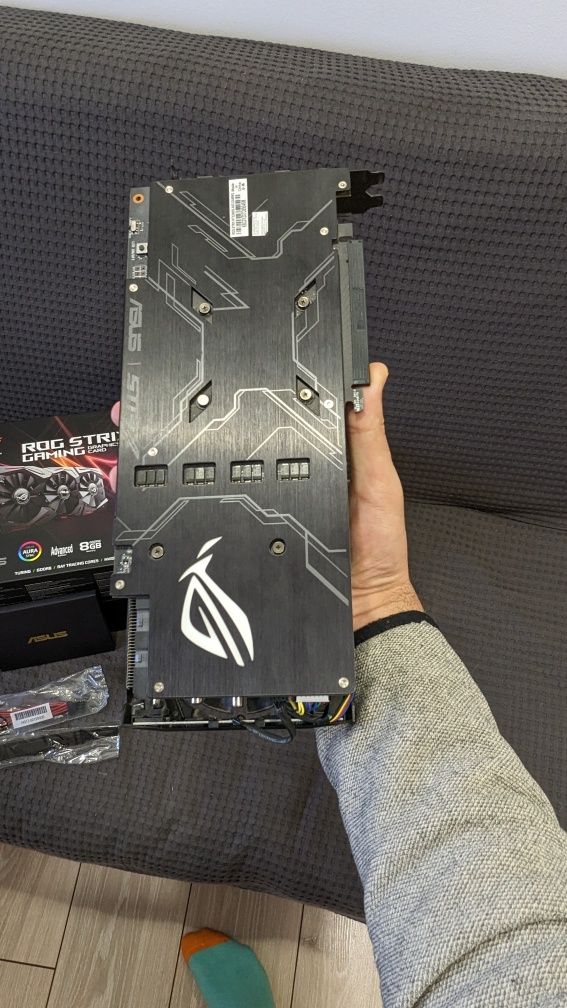 Asus ROG Strix RTX 2060 Super 8gb