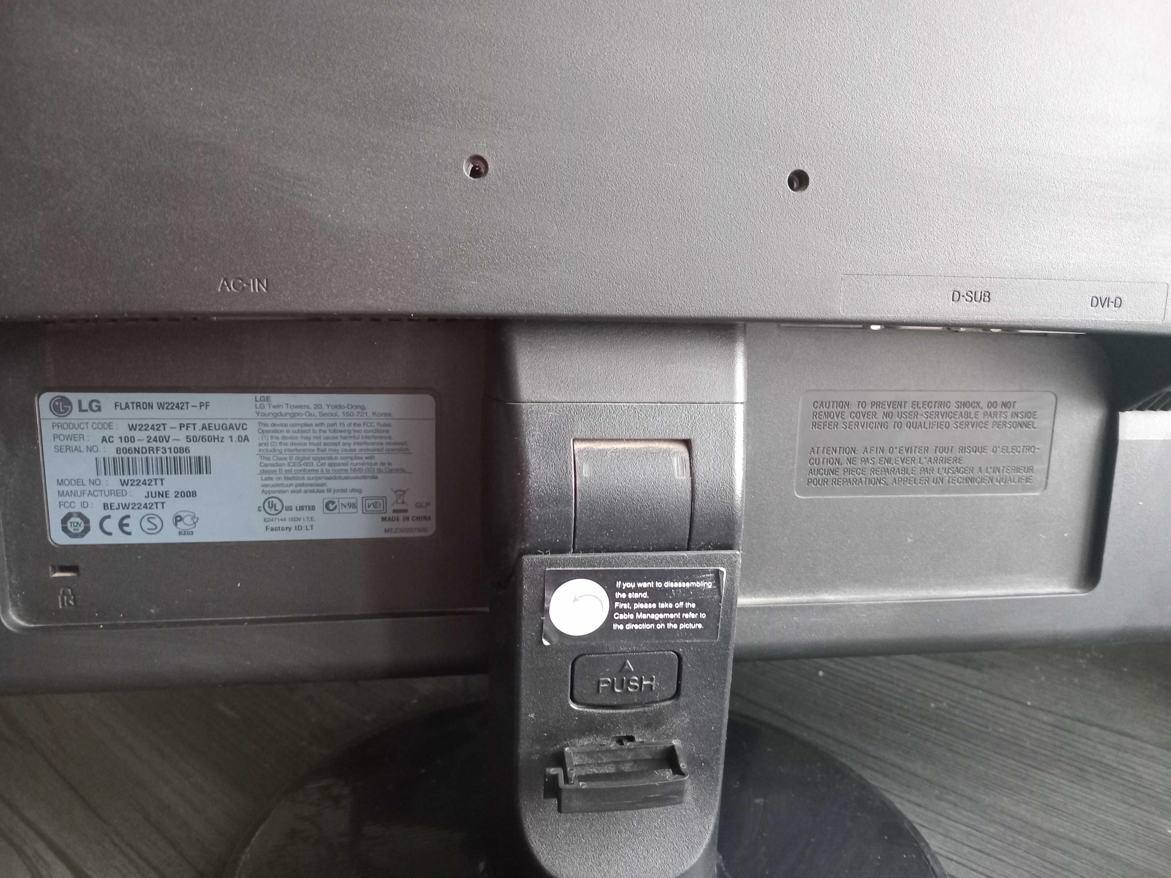продам Монітор  22" LG Flatron W2242T, Широкий