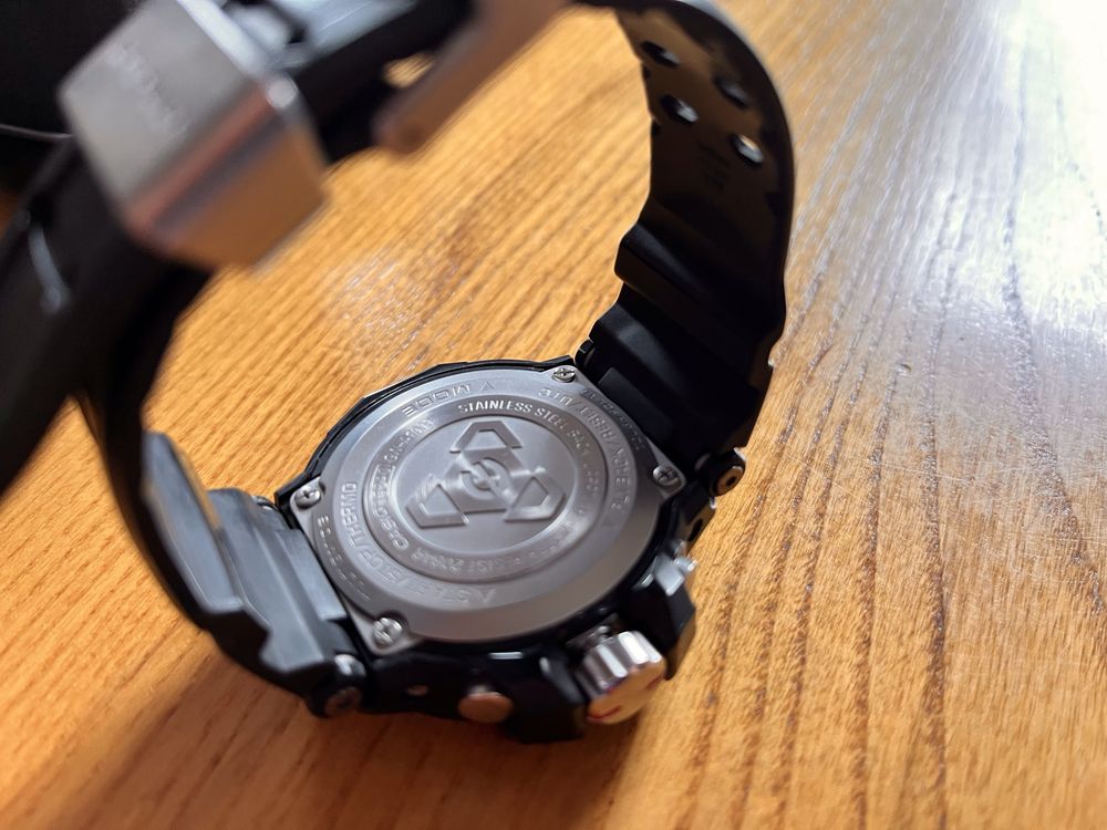 Часы Casio G-Shock Graviti серия для пилотов.