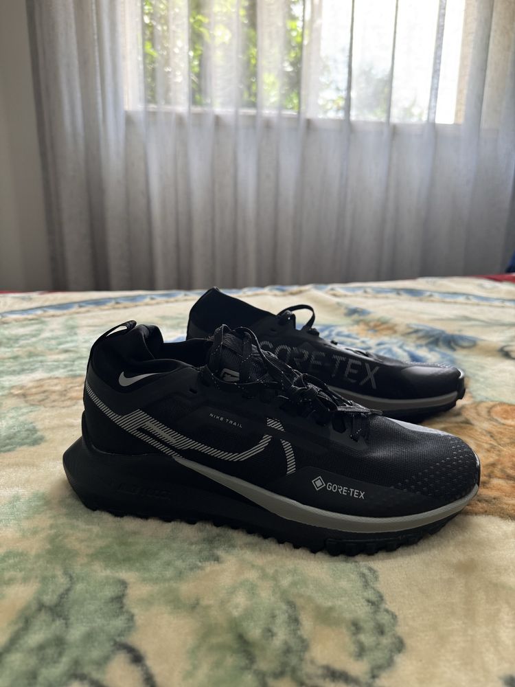 Sapatilhas Nike Pegasus Trail 4 Gore-Tex Tamanho 42,5