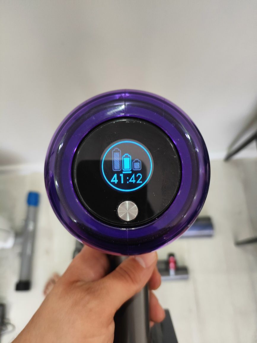 Dyson v11 cały zestaw w b.dobrym stanie