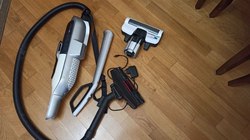 Акумуляторний оригінальний пилосос  БОШ 25,2  В