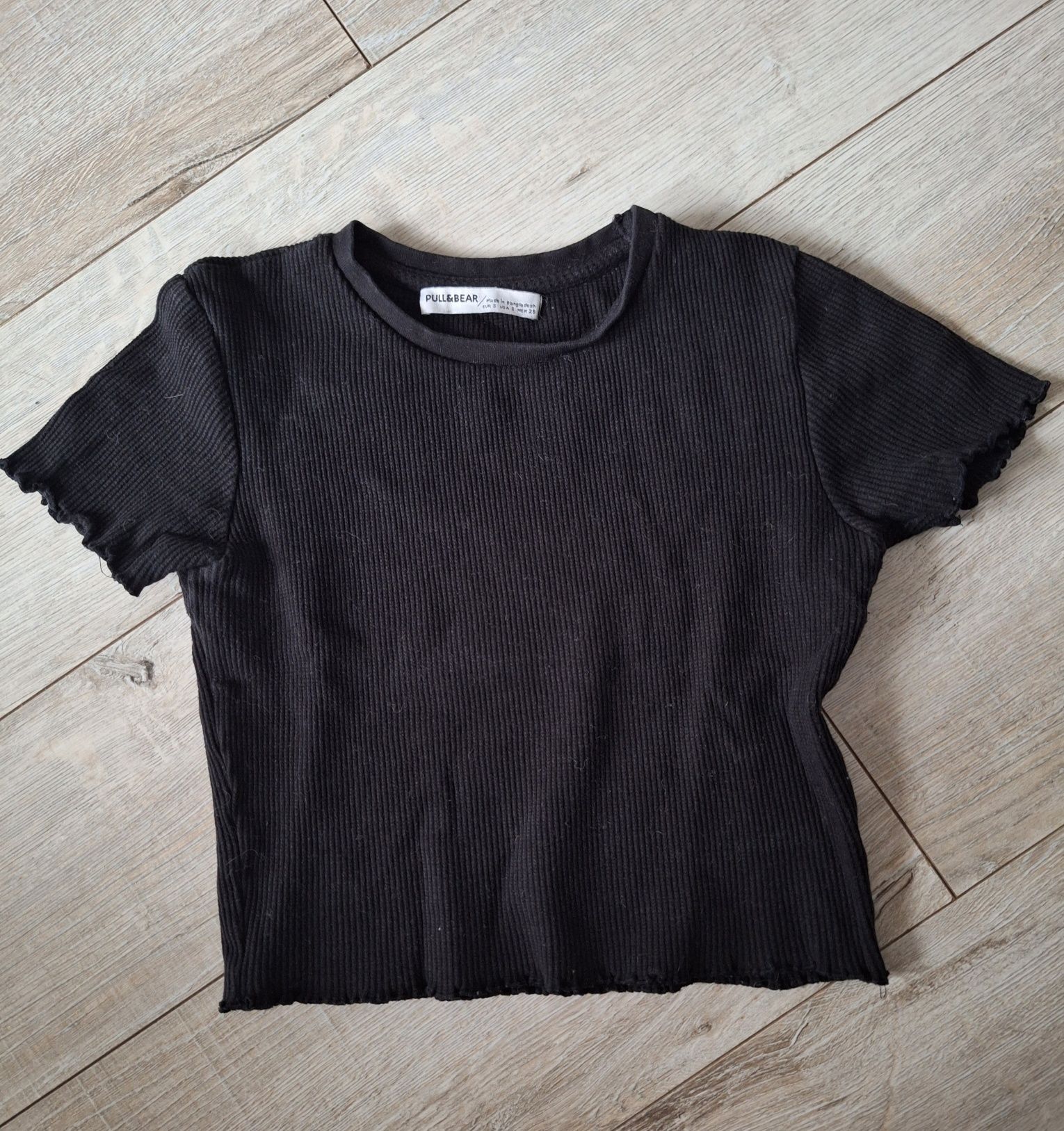 Krótki top koszulka damska Pull&Bear S 36 w prążek czarna