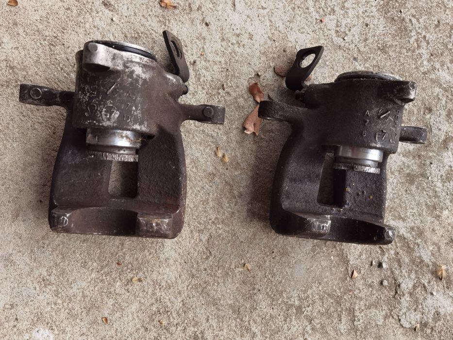 Bombas de travão de trás usadas vw passat b6