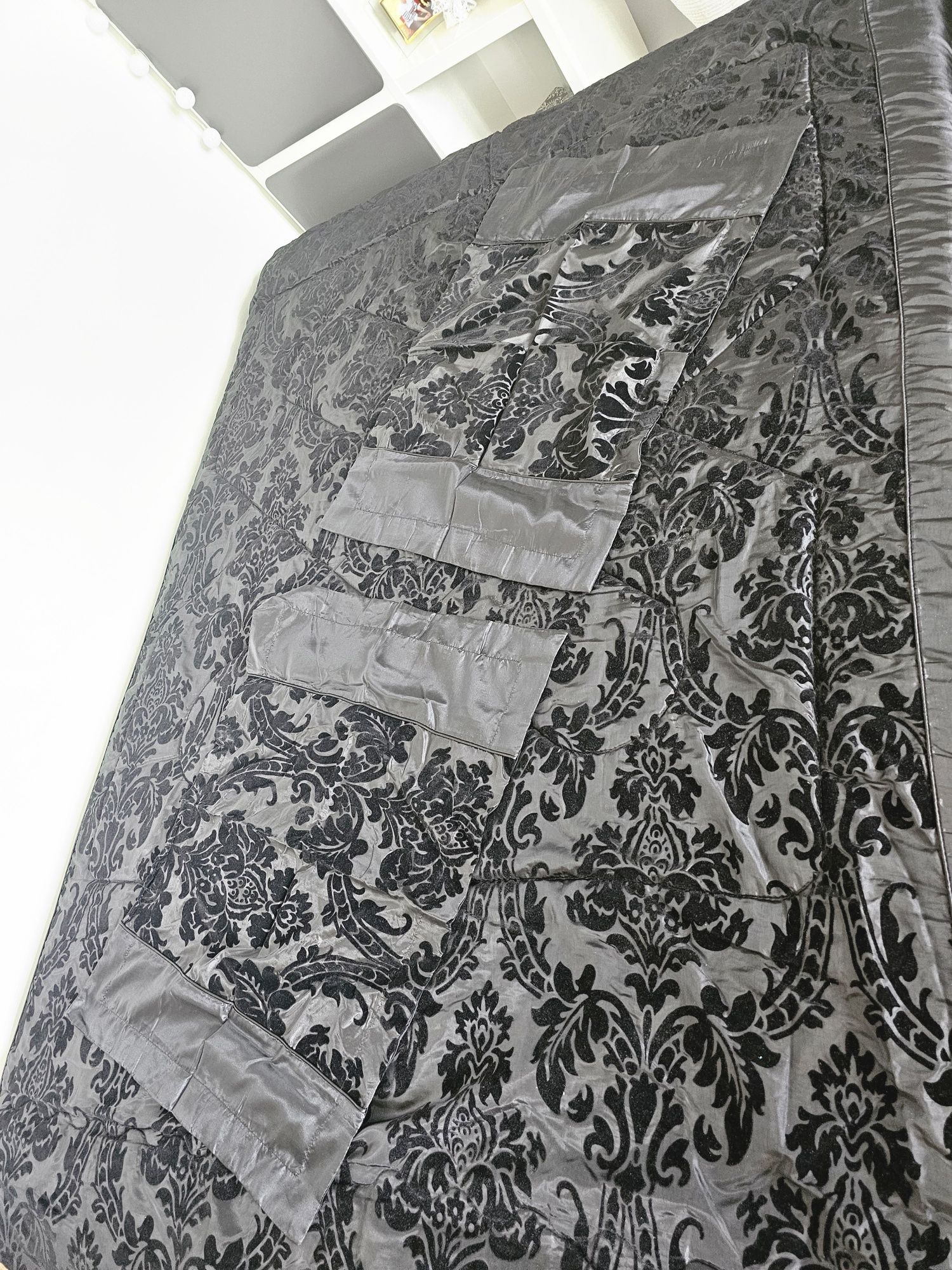 Ozdobna narzuta, pled na lozko + 2 poszewki na poduszki 210x230cm