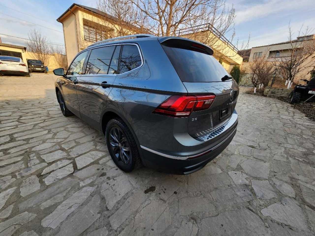 Volkswagen Tiguan 2022 SE