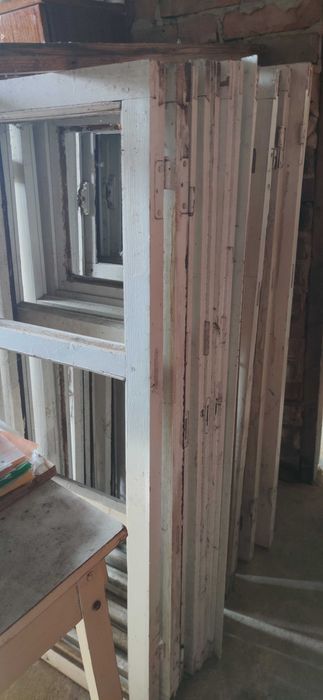 Вікна дерев'яні двохстворчаті / деревяні без скла