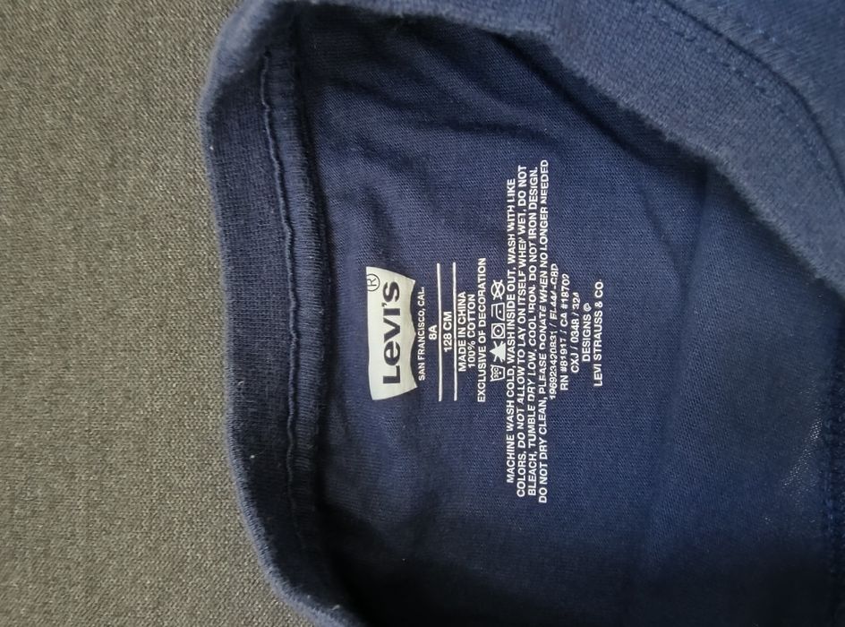 T-shirt levis 128