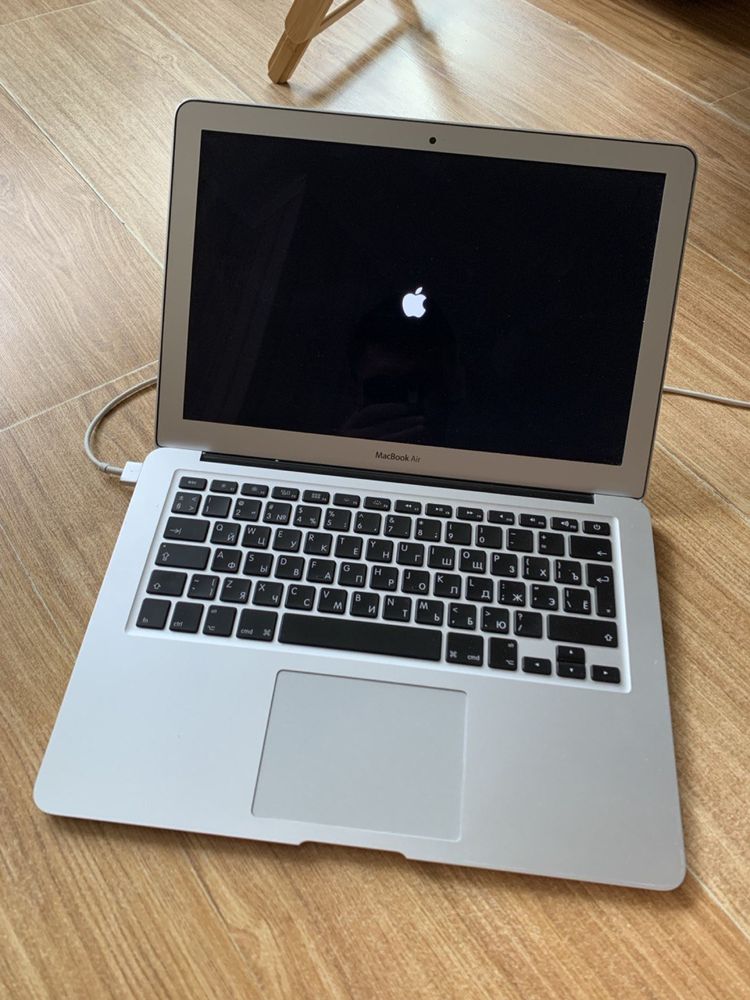 macbook air (13-inch early 2015)
