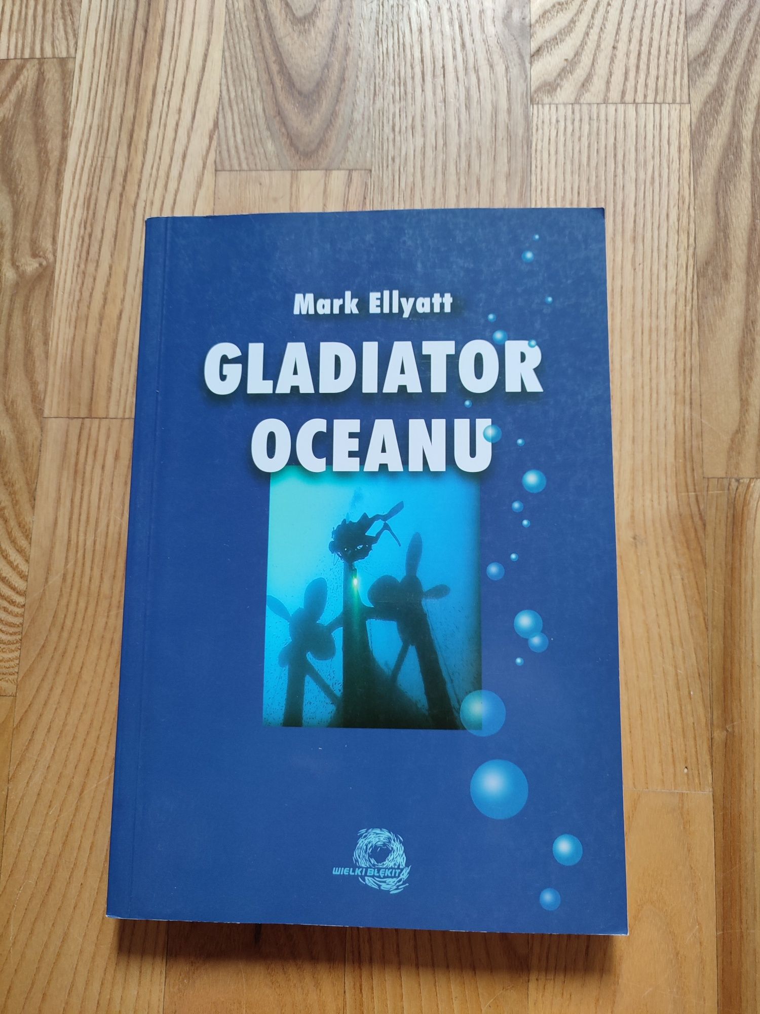 Gladiator oceanu Mark Ellyatt nurkowanie