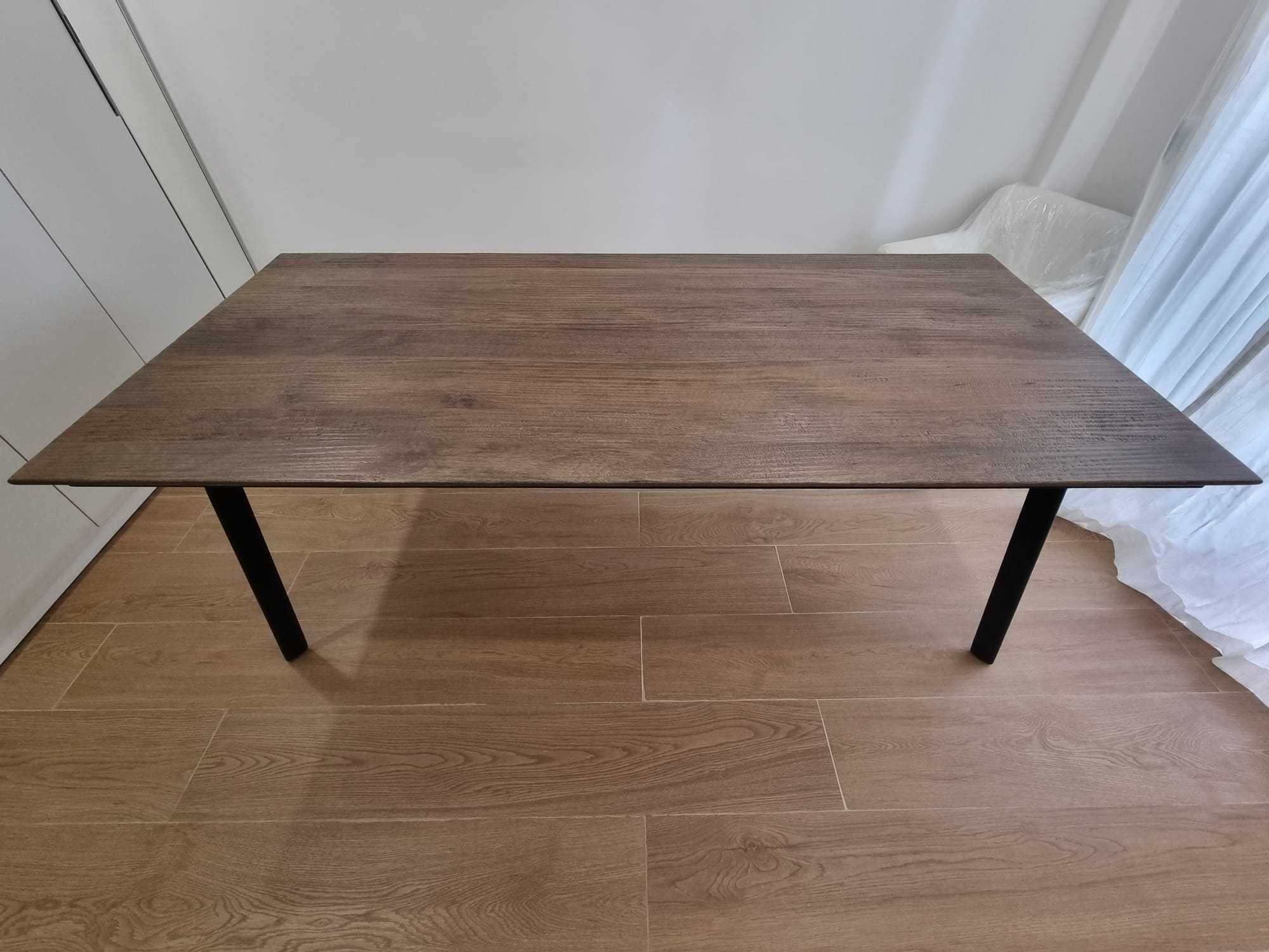 Mesa de jantar design moderno