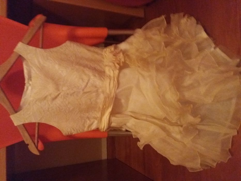 Vestidos de comunhão , batizado e cerimônia.