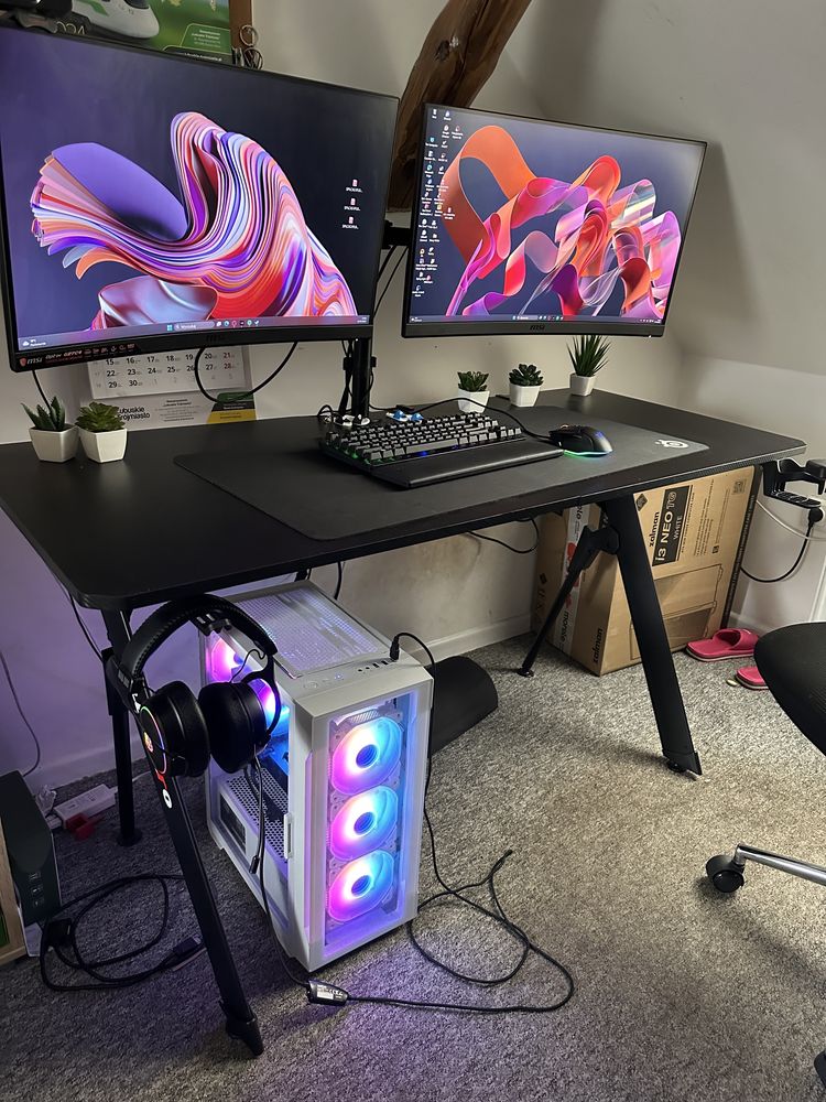 Stanowisko gamingowe, RTX 4070
