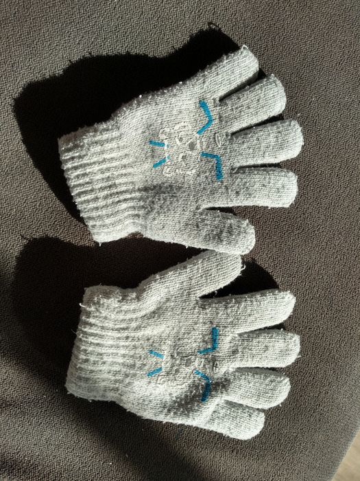 Rękawiczki zimowe ocieplane 4-6 lat
