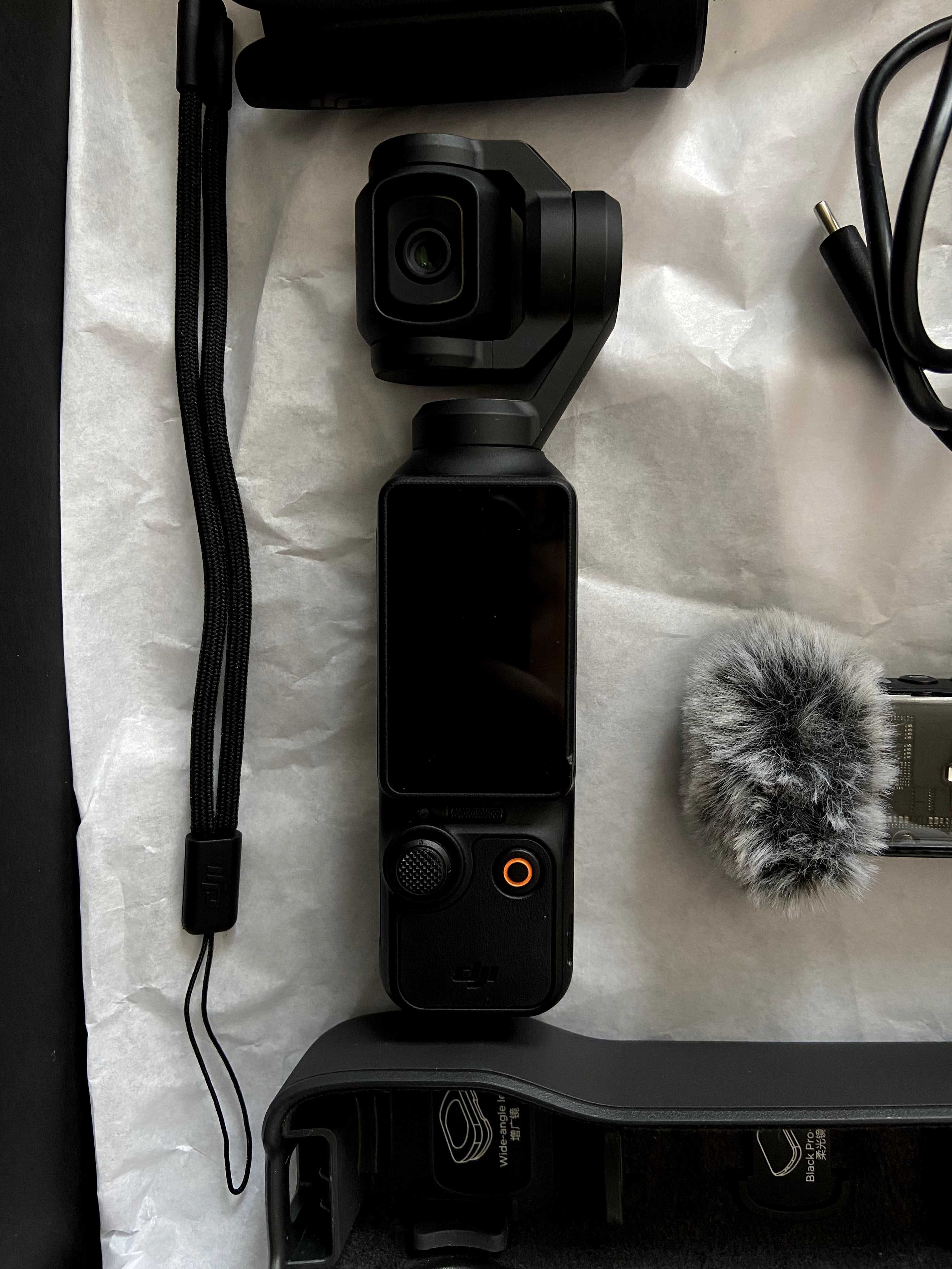 DJI Osmo Pocket 3 Creator Combo