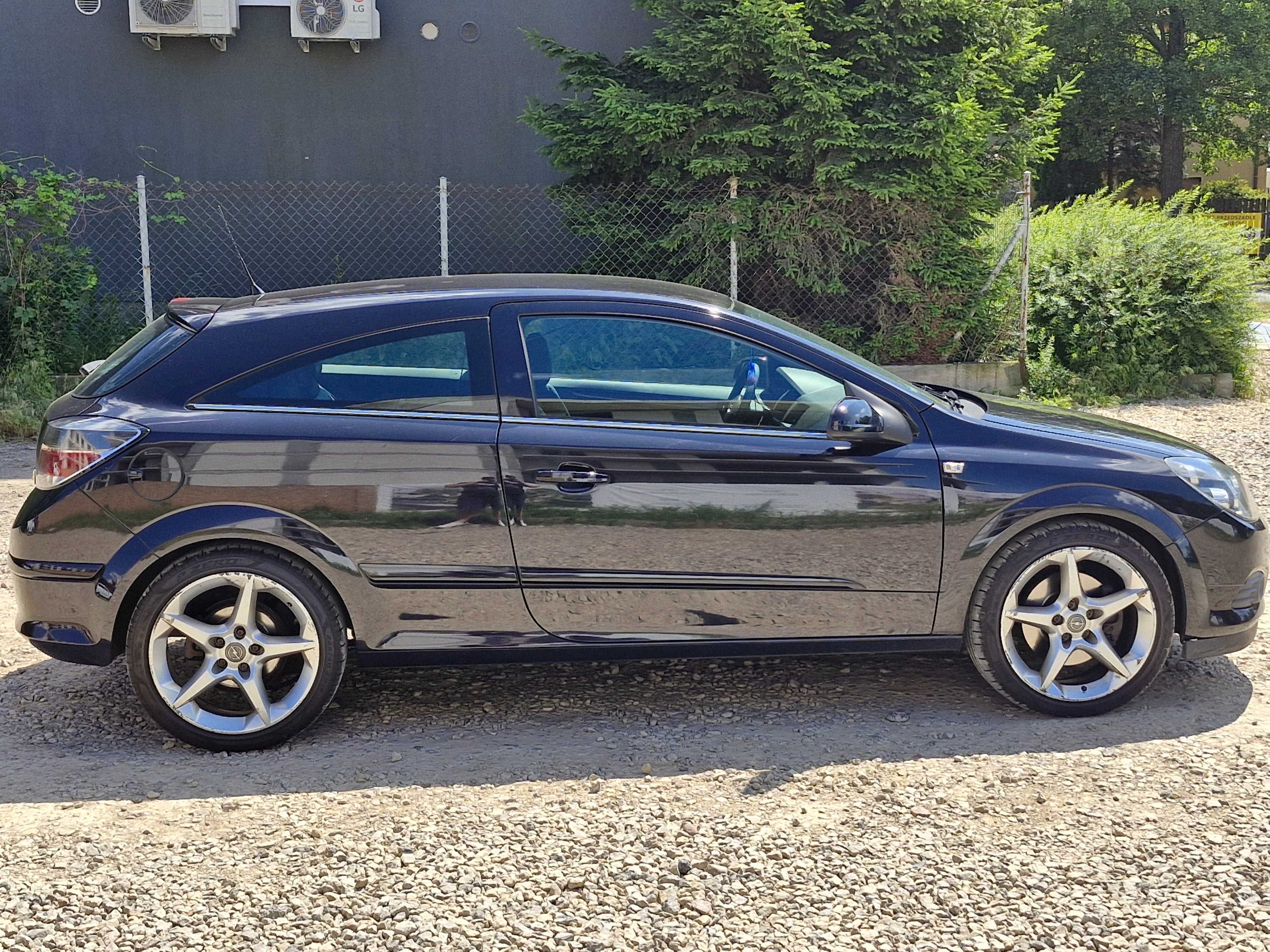 Opel Astra  H GTC