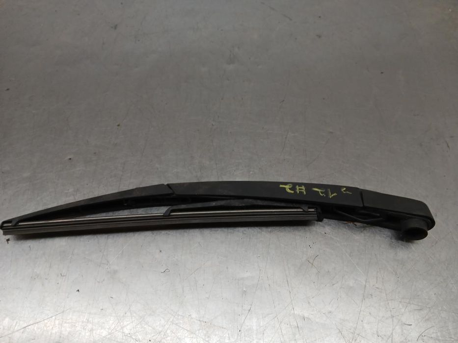 Haste / braço de escova limpa vidros trás NISSAN Qashqai III (J12)