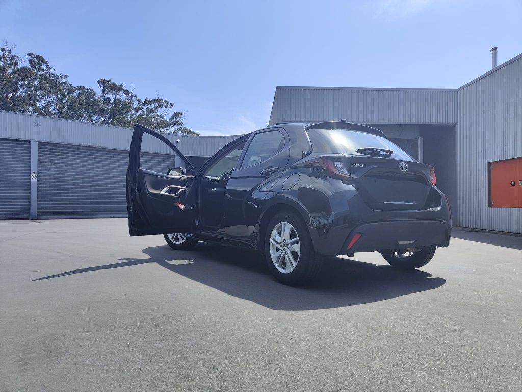 Toyota Yaris Confort Plus 1.0 *NOVO*