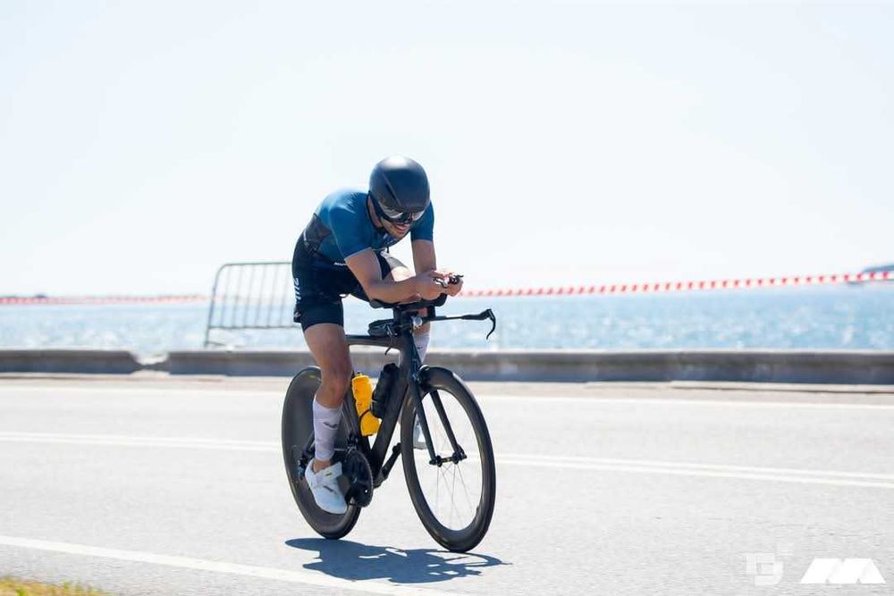Bicicleta Triatlo / TT Contra-relógio - usada mas em bom estado.