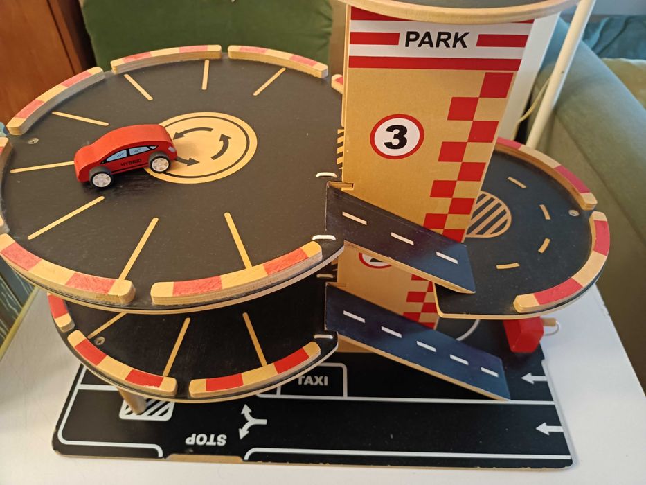 Auto Park em madeira