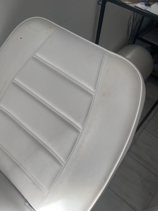 Sprzedam łóżko kosmetyczne biale elektryczne