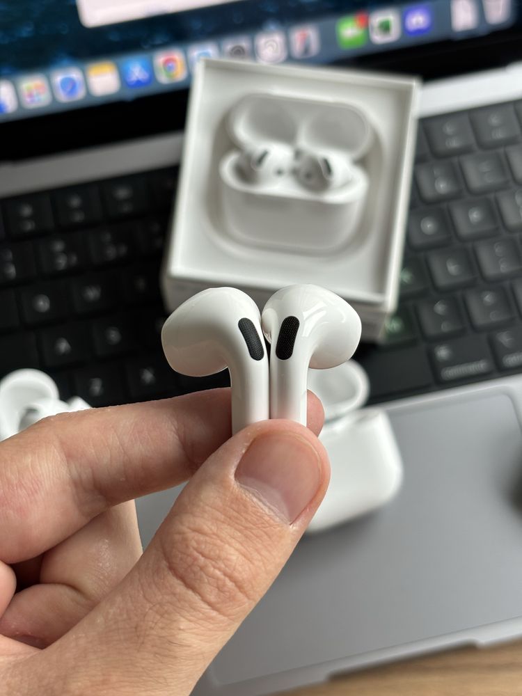 Apple AirPods 4 (ANC) Active Noise Cancellation
