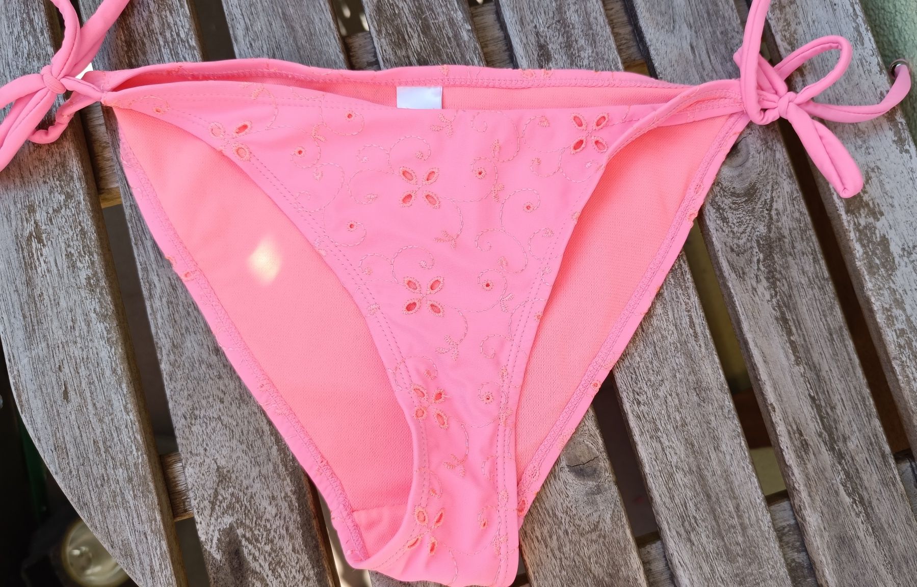 Strój kąpielowy damski Primark ażurek neonowy róż